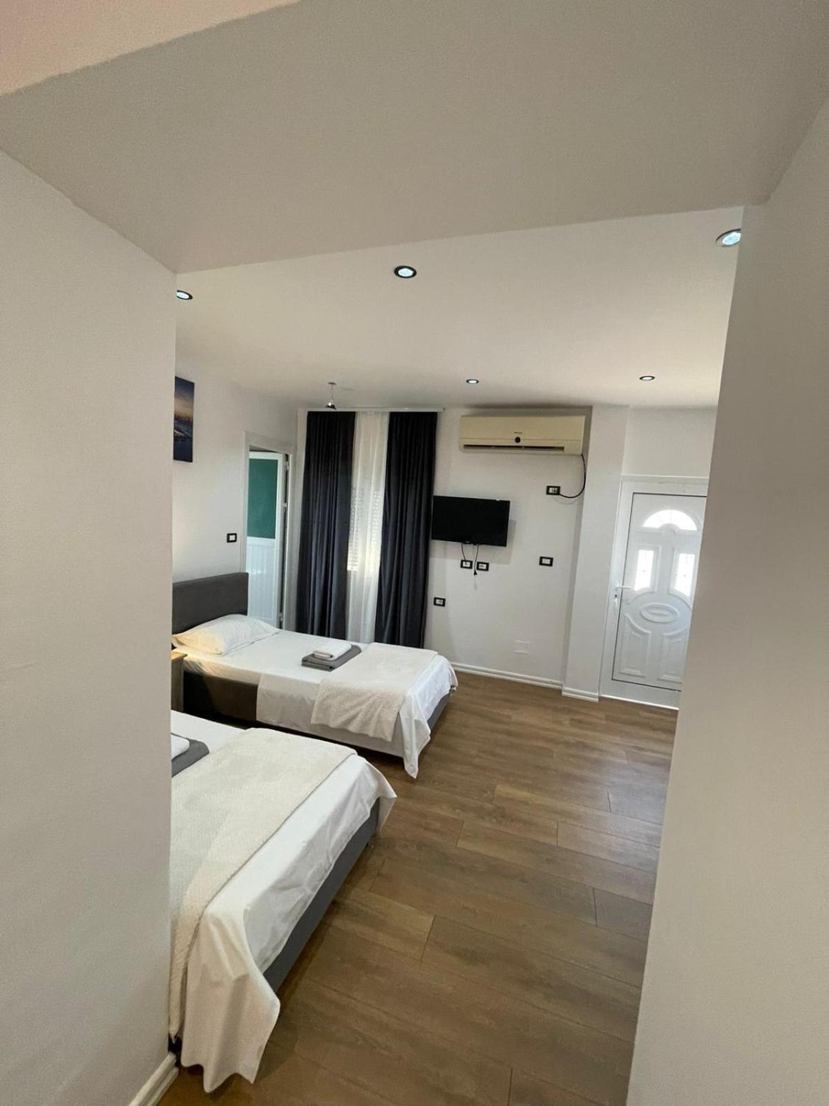 House Pollo Hotel Ksamil Bagian luar foto
